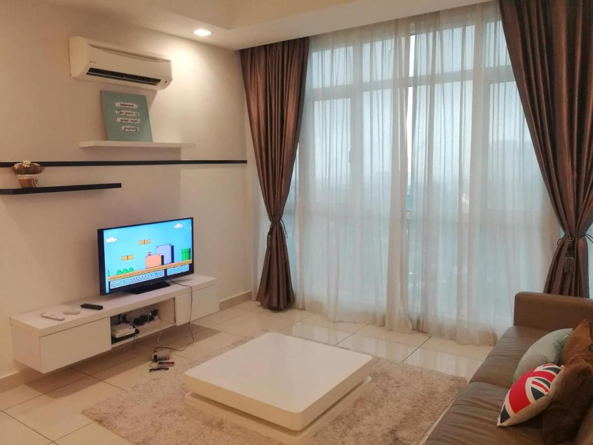 Homestay Kuala Lumpur ; Terminal Tbs ; Bukit Jalil Extérieur photo