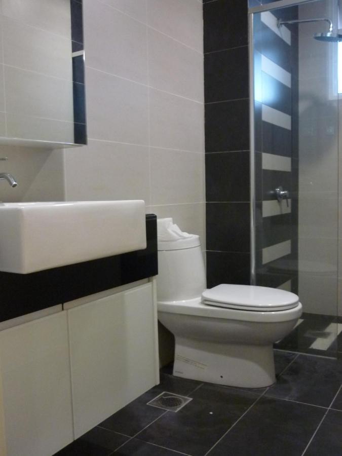Homestay Kuala Lumpur ; Terminal Tbs ; Bukit Jalil Extérieur photo
